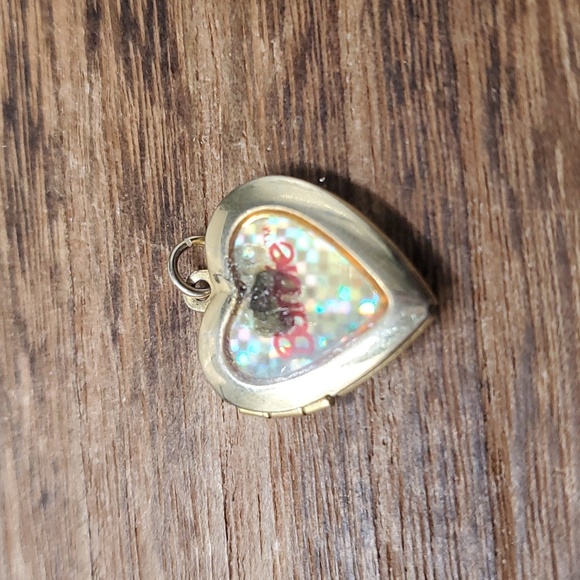 Vintage barbie pendant locket P205 mattel 1998 - Picture 1 of 4